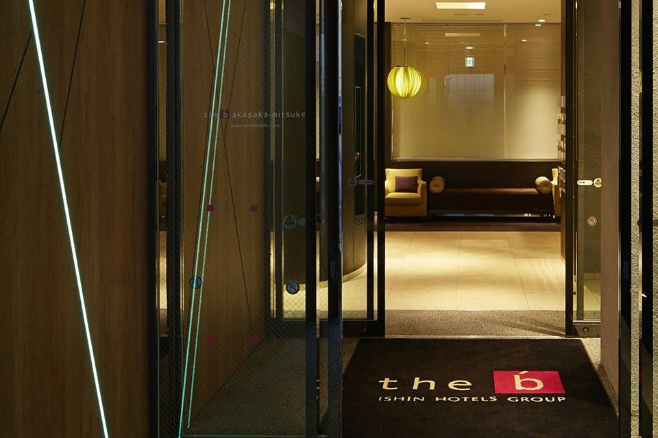 Отель The B Akasaka-Mitsuke Токио Экстерьер фото